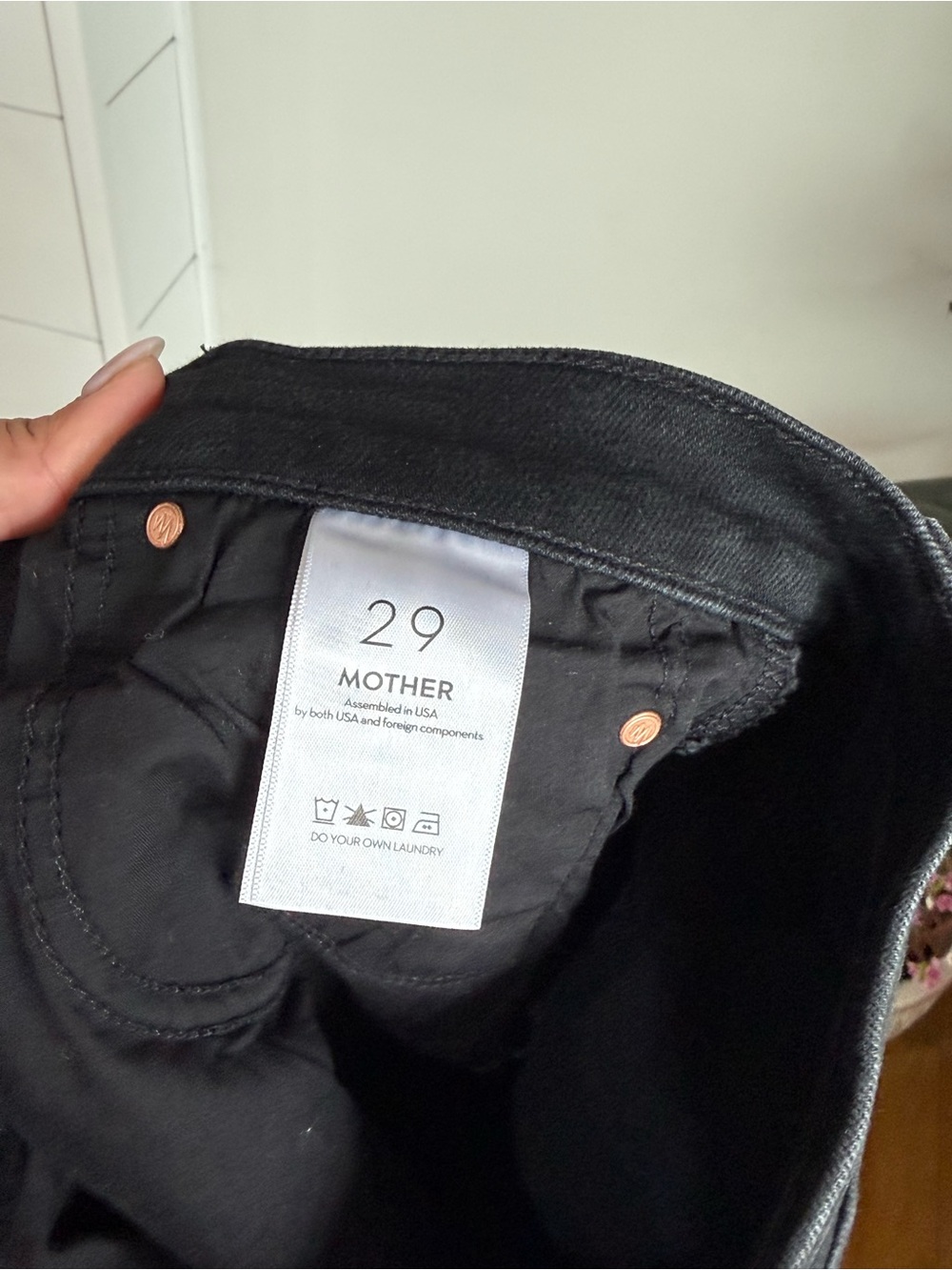 MOTHER The Mid Rise Rambler Zip Flood Jeans Black Size 29 Wide Leg - Picture 7 of 8